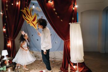 Tiyatro ile Çocuklara İklim Değişikliğini Öğretmek: Yaratıcı Bir Eğitim Yöntemi